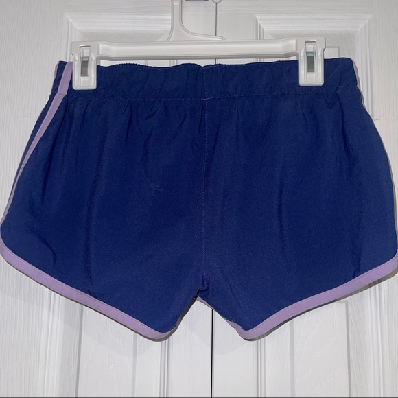 Small Adidas Shorts - Picture 4 of 5